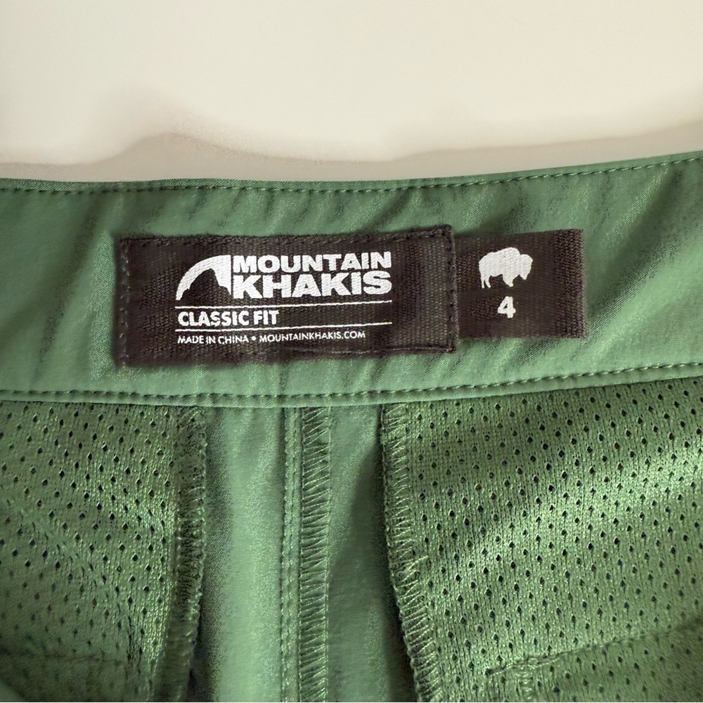 Mountain Khakis Green Lagoon Trail Shorts Classic Fit- Size 4 NWT - Picture 12 of 16